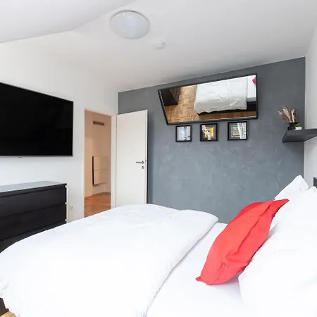 2 In Der Stadt - Grazy Appartement *